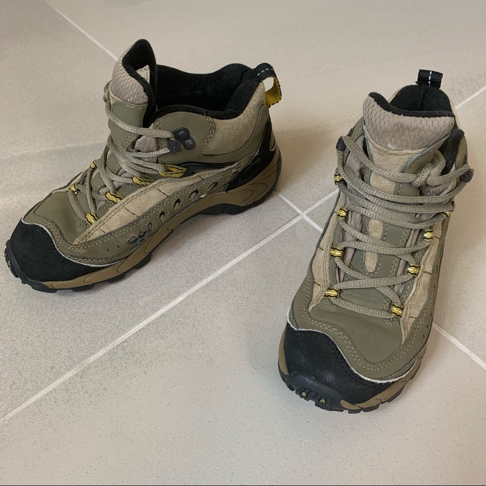 Merrell Kids Olive Green and Black Hiking Boots
